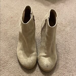 Old Navy Women's Beige Ankle Booties